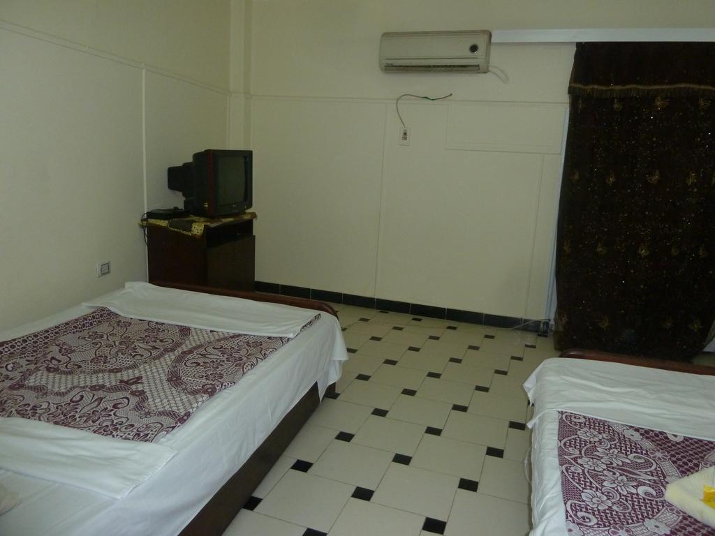 Venus Hostel Le Caire Extérieur photo