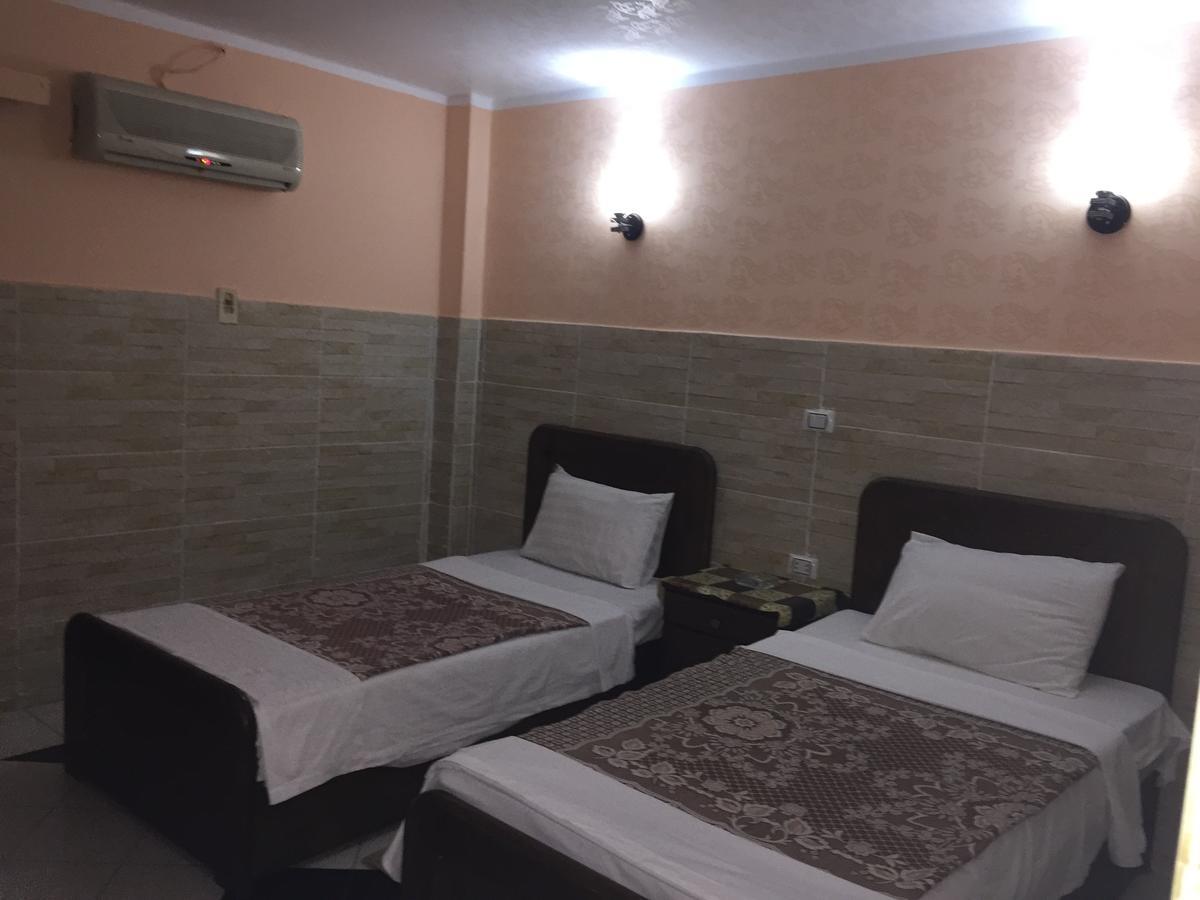 Venus Hostel Le Caire Extérieur photo